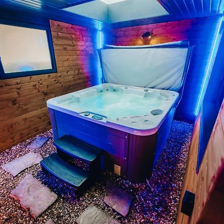 Breeze Blackpool Luxury Suites 외부 사진